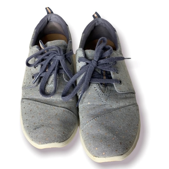 Toms Shoes - TOMS PASEO CHAMBRAY POLKA DOT SIZE 8